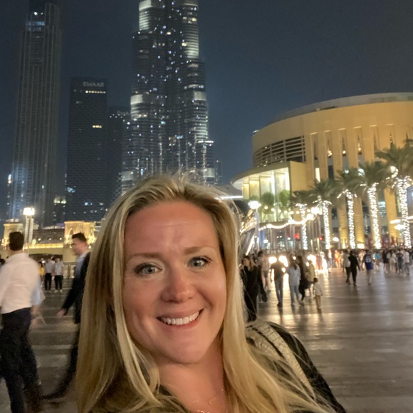 Meet your Posher, Gretchen - Picture 3 of 5